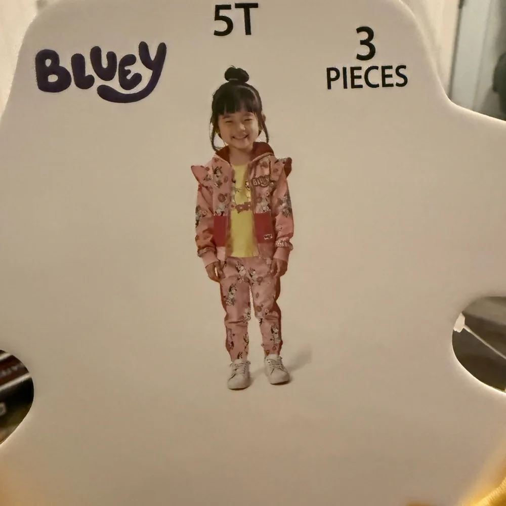 Cute Pink Kids' Tracksuit with Floral Design - Picture 4 of 4